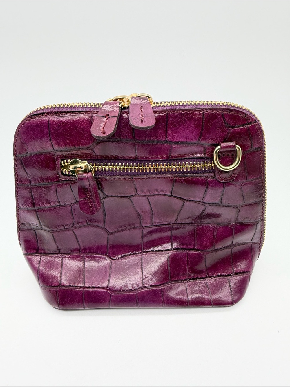 Pratesi Firenze Croc-Embossed Plum Cosmetic Case with Gold Crest Accent - Picture 3 of 8